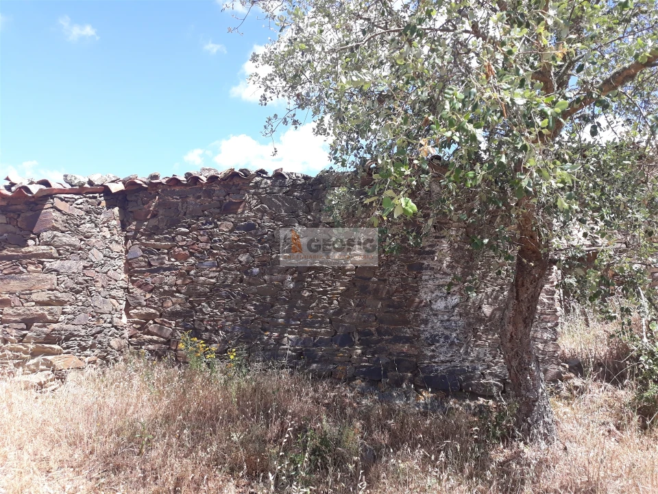 Quinta T1 para Venda em Ourique Foto 5