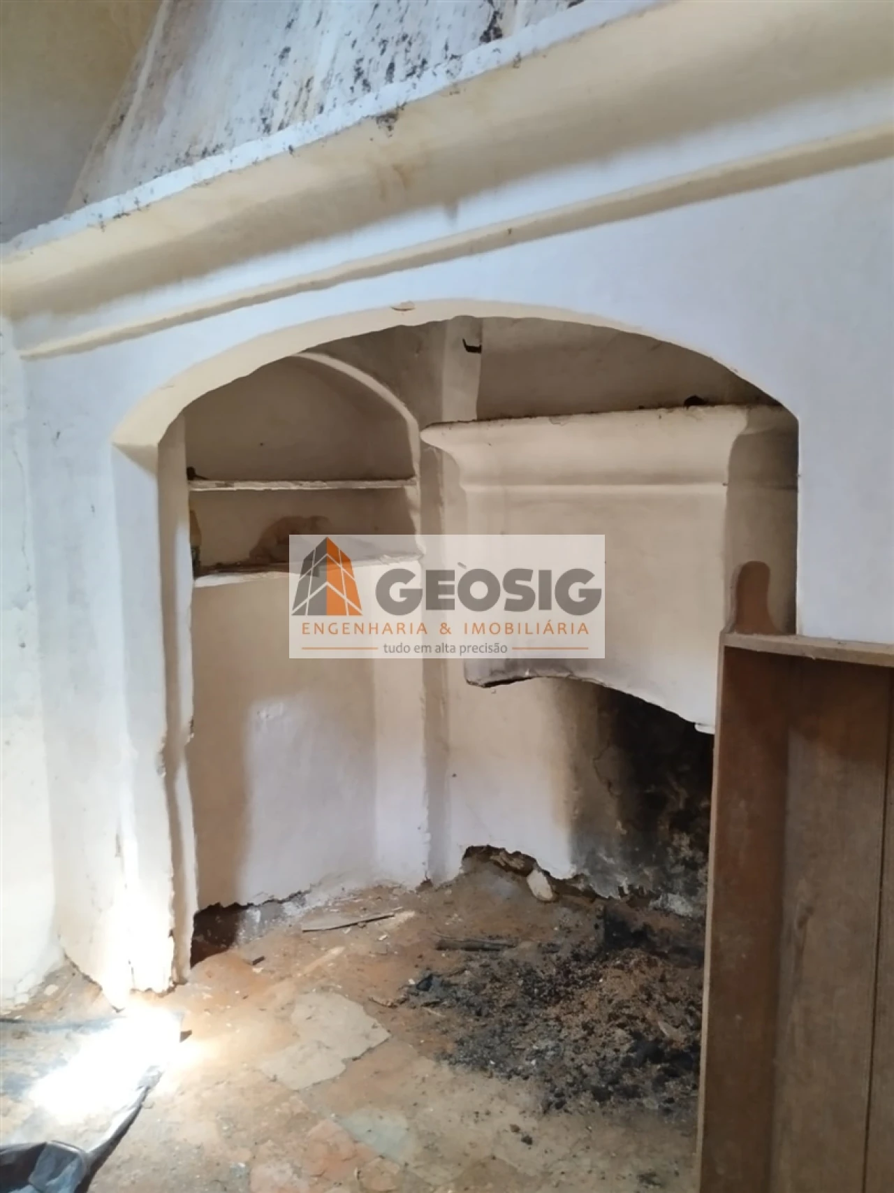 Moradia T2 para Venda em Ameixial Foto 10