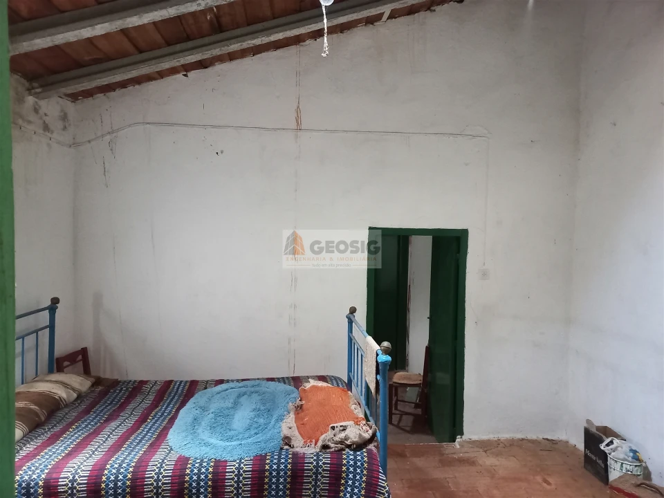 Quinta T2 para Venda em Ameixial Foto 10