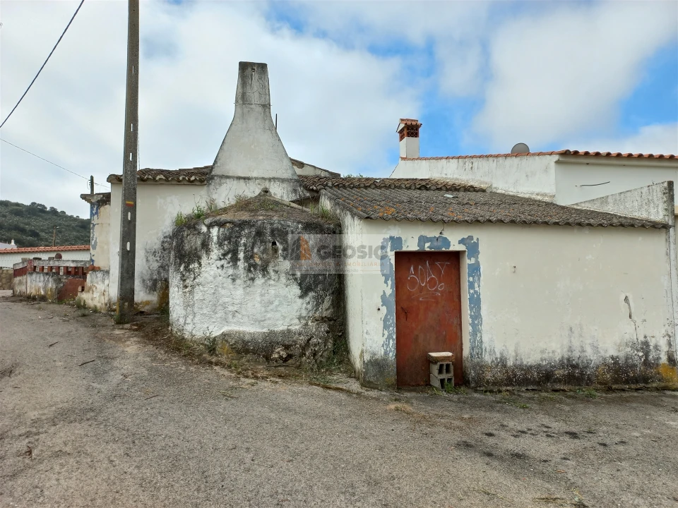Quinta T2 para Venda em Ameixial Foto 5