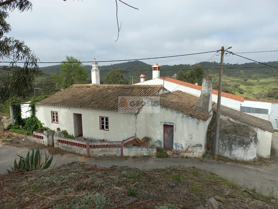 Quinta T2 para Venda em Ameixial Foto 3