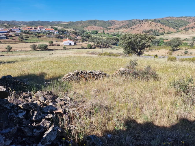 Moradia T2 para Venda em Ameixial Foto 14