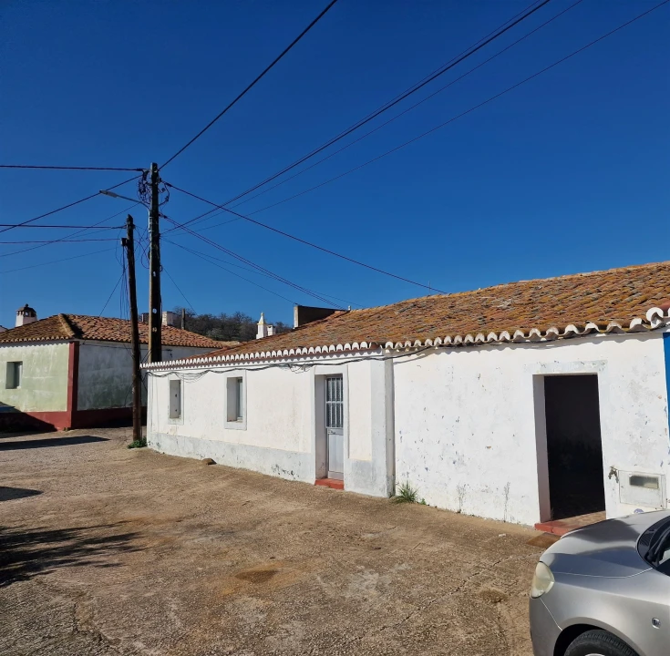 Moradia T3 para Venda em Martim Longo Foto 7
