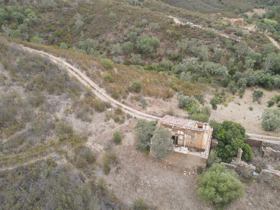 Quinta T3 para Venda em São Barnabe Foto 1