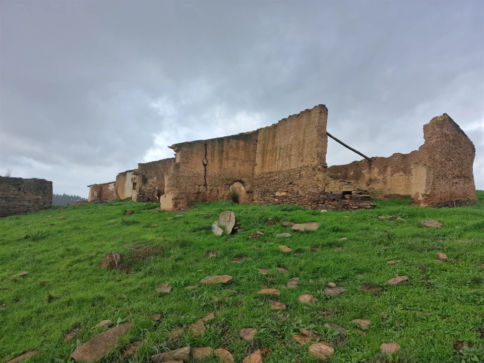 Quinta T0 para Venda em Saboia Foto 7