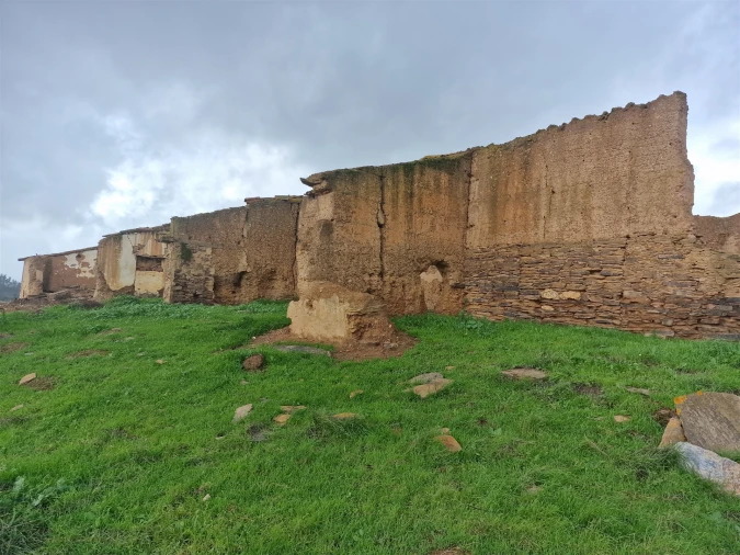Quinta T0 para Venda em Saboia Foto 4