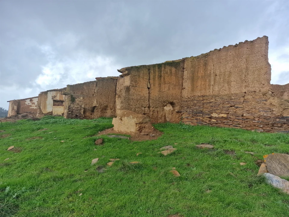 Quinta T0 para Venda em Saboia Foto 4