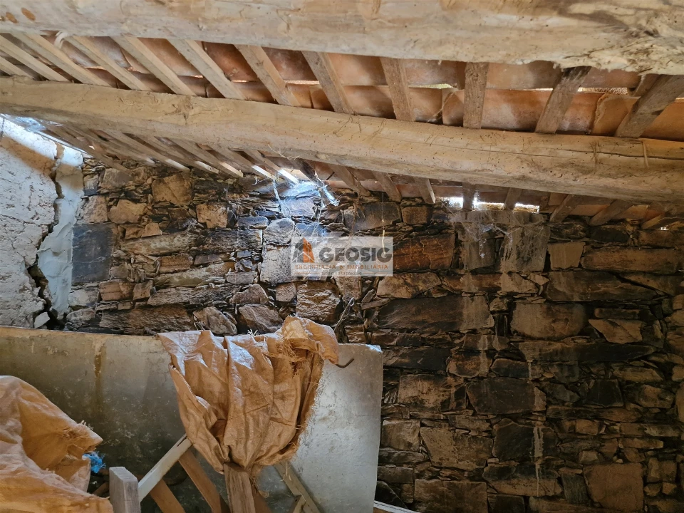 Quinta T0 para Venda em São Martinho das Amoreiras Foto 15