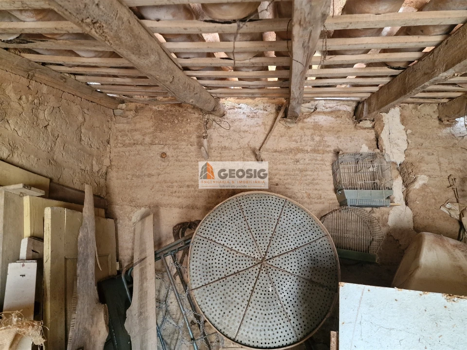 Quinta T0 para Venda em São Martinho das Amoreiras Foto 16