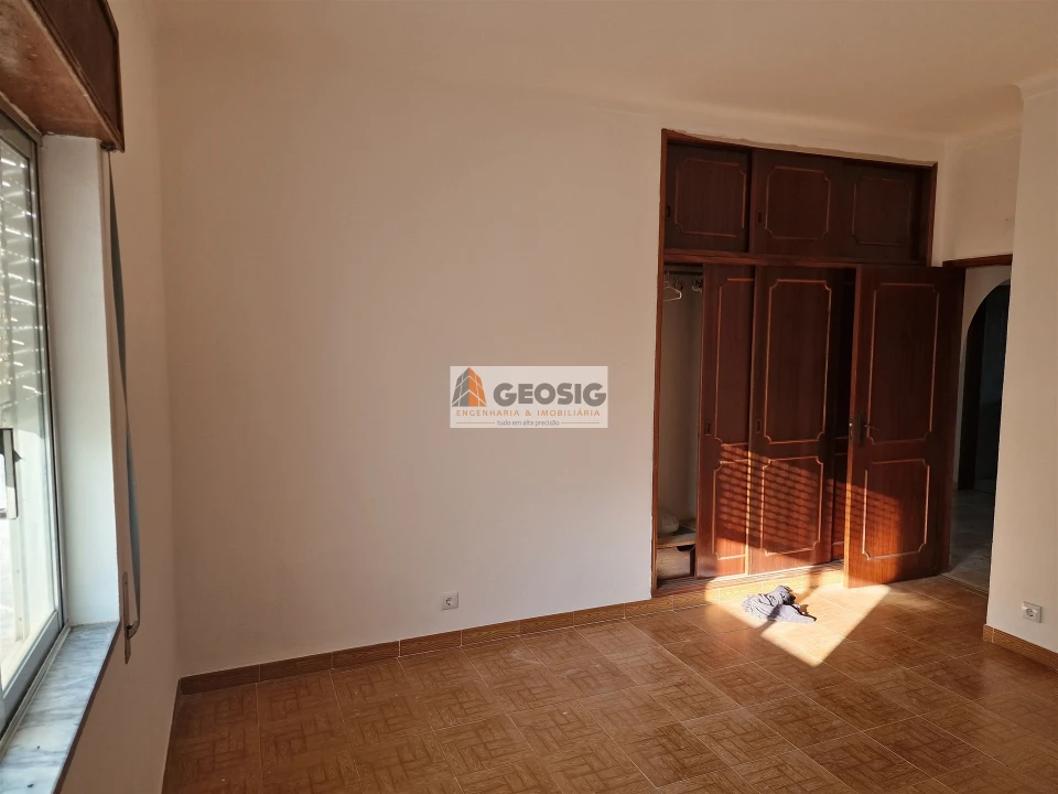 Quinta T3 para Venda em Santa Cruz Foto 13