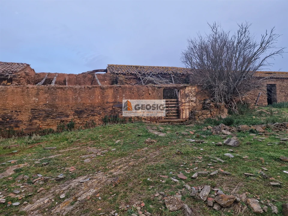 Moradia T3 para Venda em Ourique Foto 15