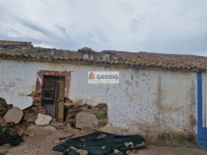 Moradia T3 para Venda em Ourique Foto 4