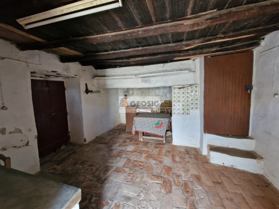 Moradia T2 para Venda em Santa Cruz Foto 11