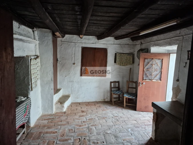 Moradia T2 para Venda em Santa Cruz Foto 3