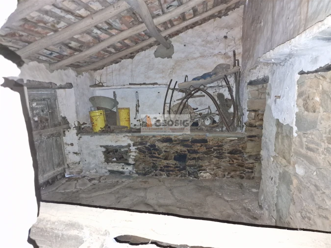 Moradia T2 para Venda em Santa Cruz Foto 7