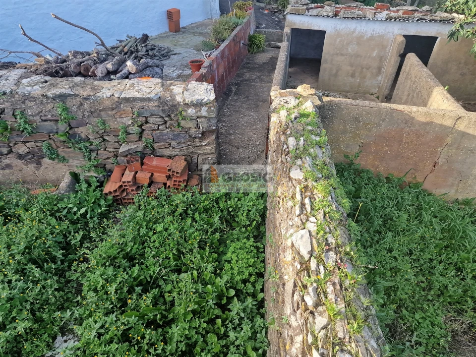 Moradia T2 para Venda em Santa Cruz Foto 14