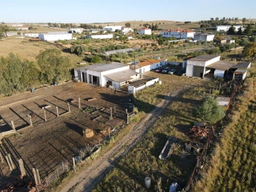 Quinta T1 para Venda em Castro Verde e Casével