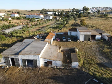 Quinta T1 para Venda em Castro Verde e Casével