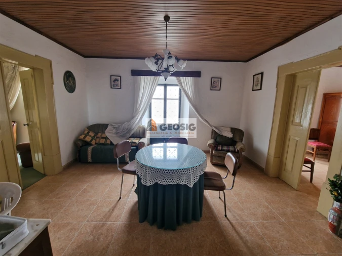 Moradia T2 para Venda em Santa Cruz Foto 17