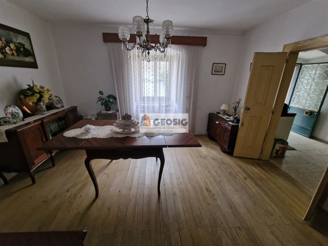 Moradia T2 para Venda em Santa Cruz Foto 22