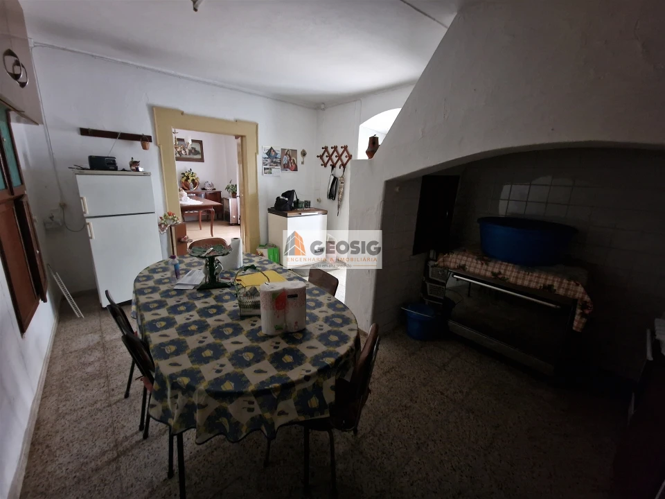 Moradia T2 para Venda em Santa Cruz Foto 28