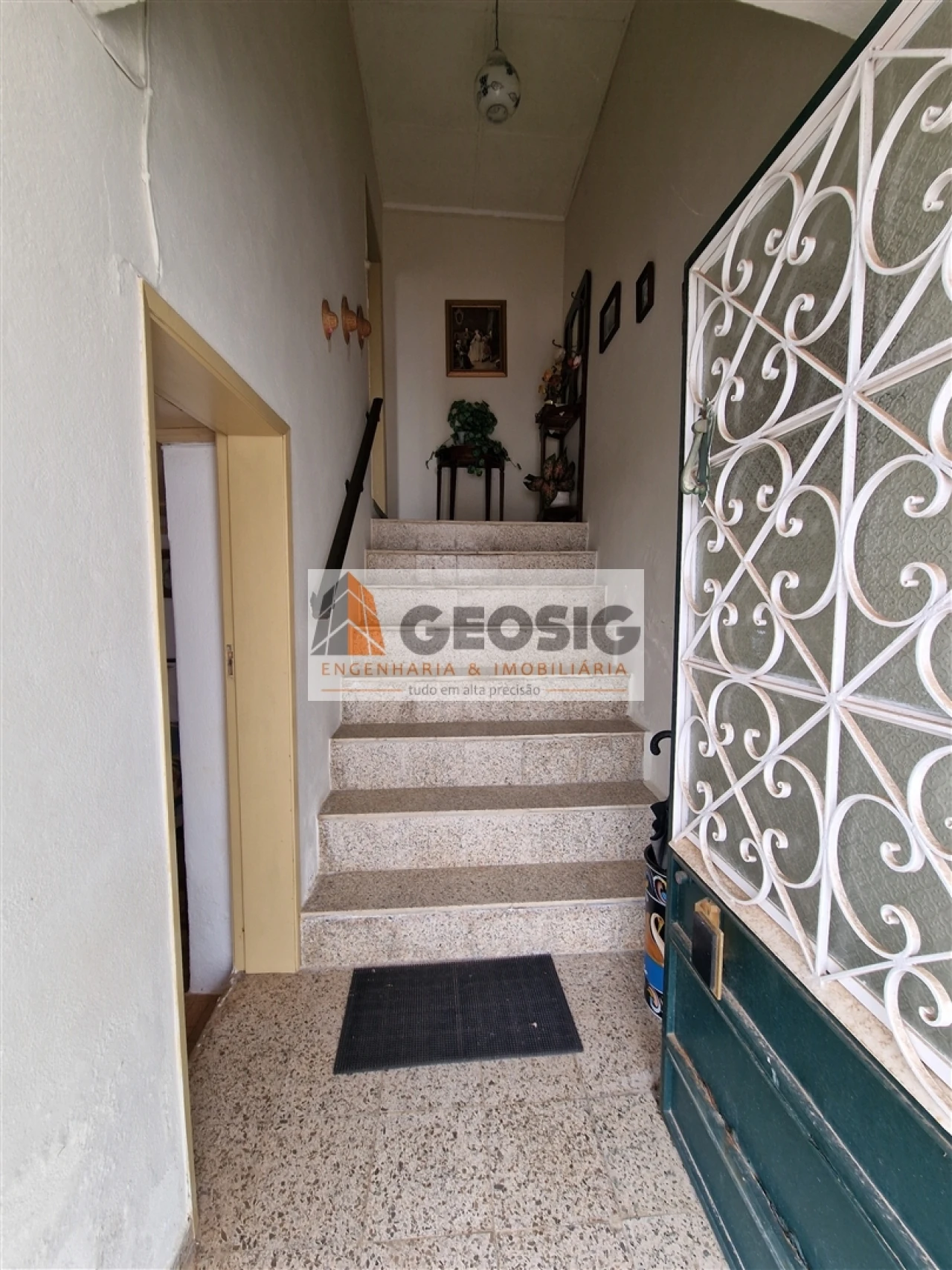 Moradia T2 para Venda em Santa Cruz Foto 4