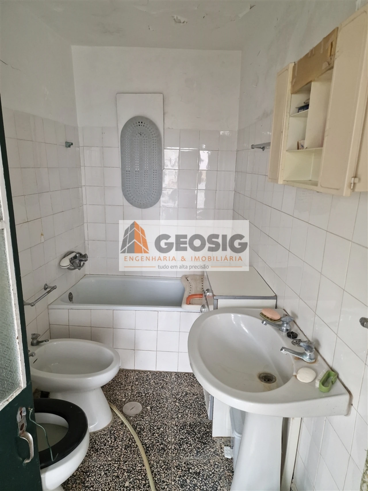 Moradia T2 para Venda em Santa Cruz Foto 31