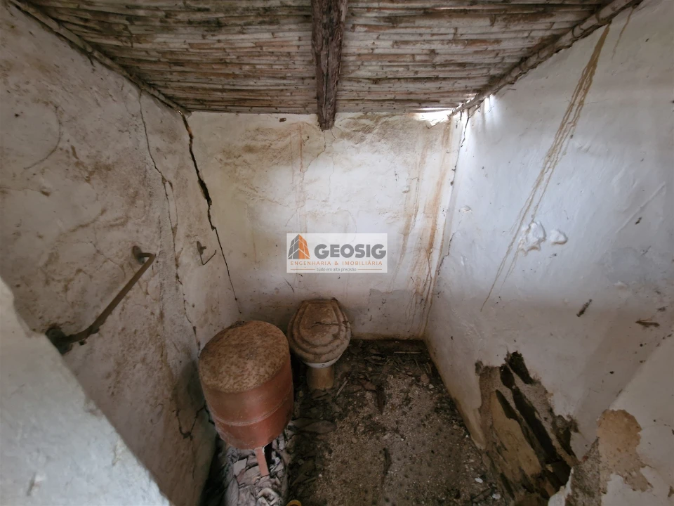 Moradia T2 para Venda em Santa Cruz Foto 45