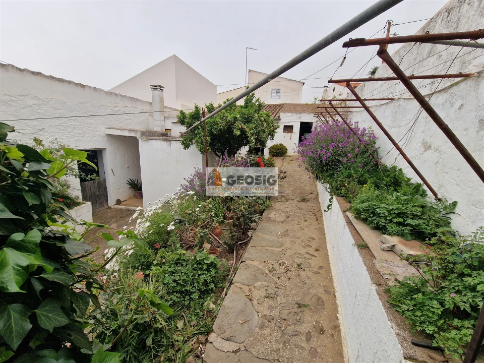 Moradia T2 para Venda em Santa Cruz Foto 34