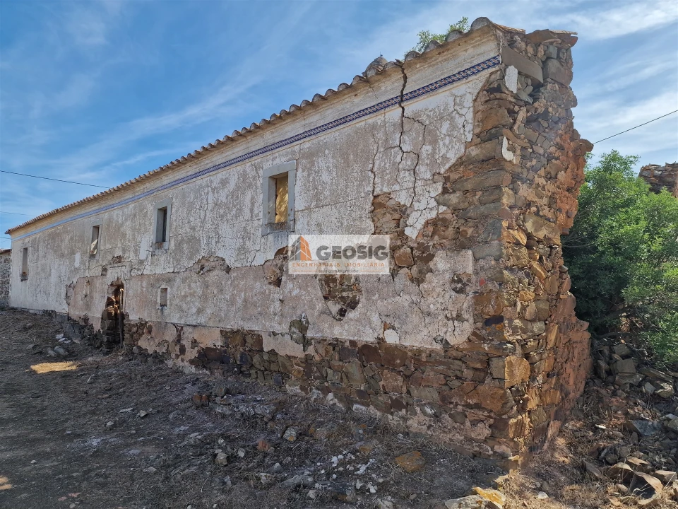 Moradia T3 para Venda em Vaqueiros Foto 3