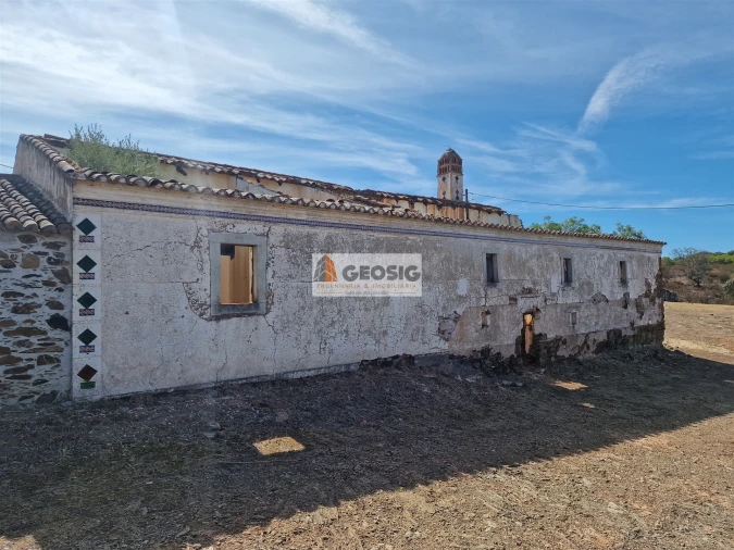 Moradia T3 para Venda em Vaqueiros Foto 2