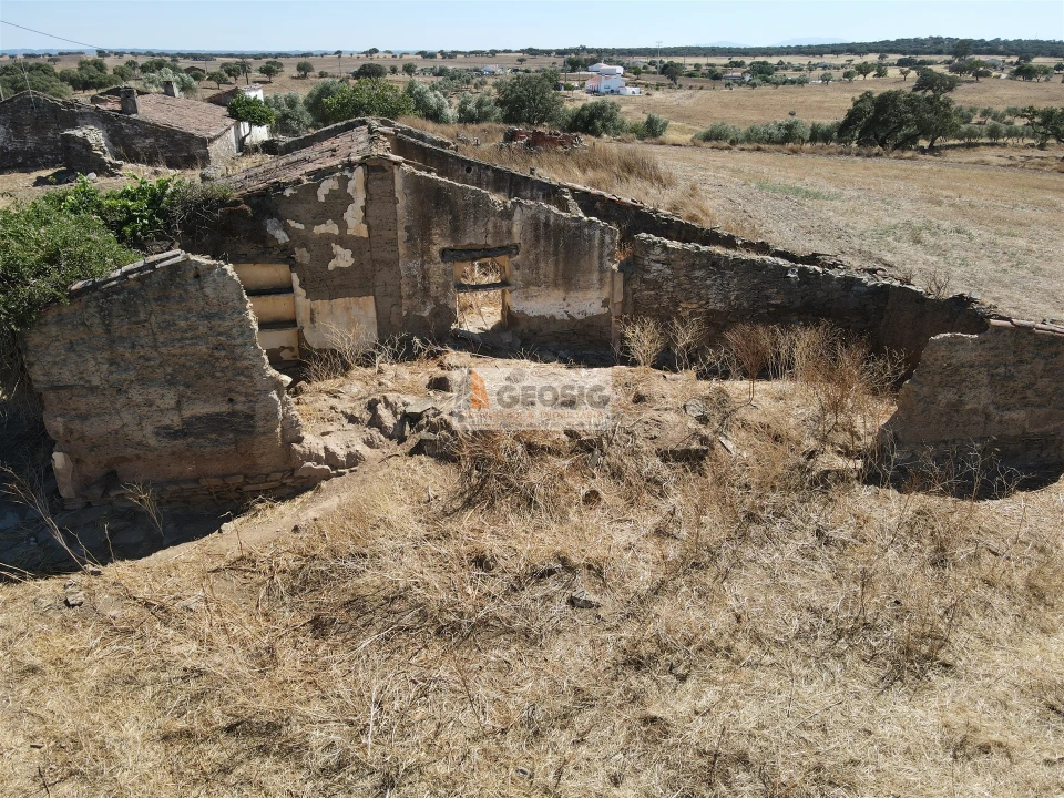 Quinta T4 para Venda em Ourique Foto 5