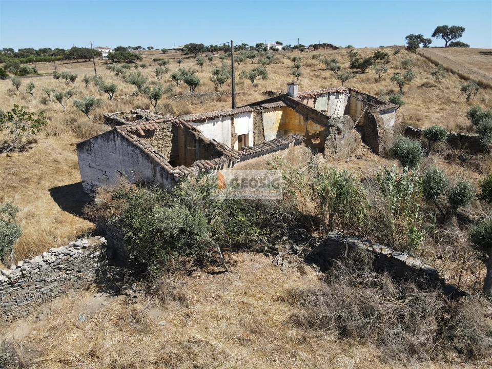 Quinta T4 para Venda em Ourique Foto 3