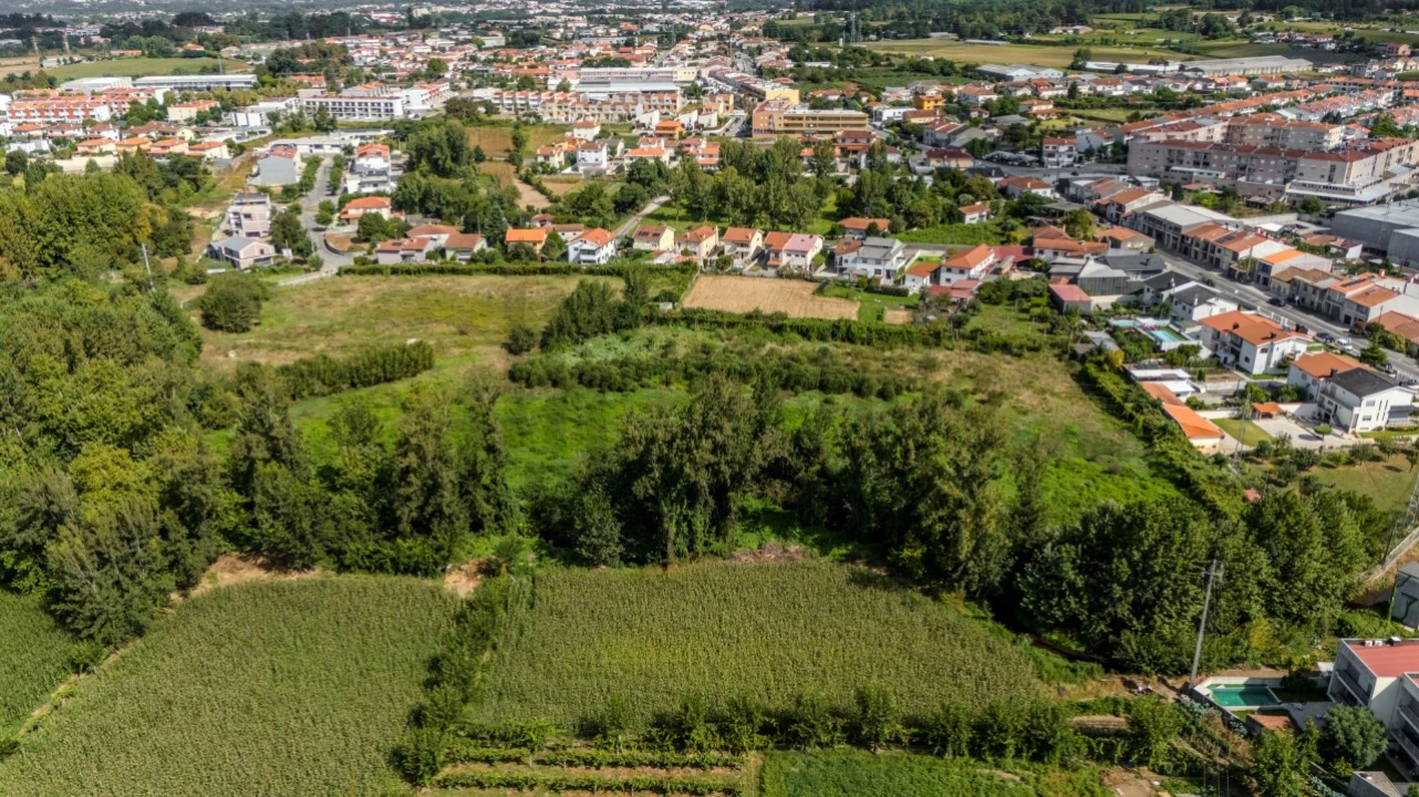 Terreno Misto para Venda em Merelim (São Pedro) e Frossos Foto 8