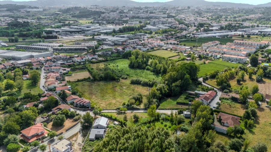 Terreno Misto para Venda em Merelim (São Pedro) e Frossos Foto 11