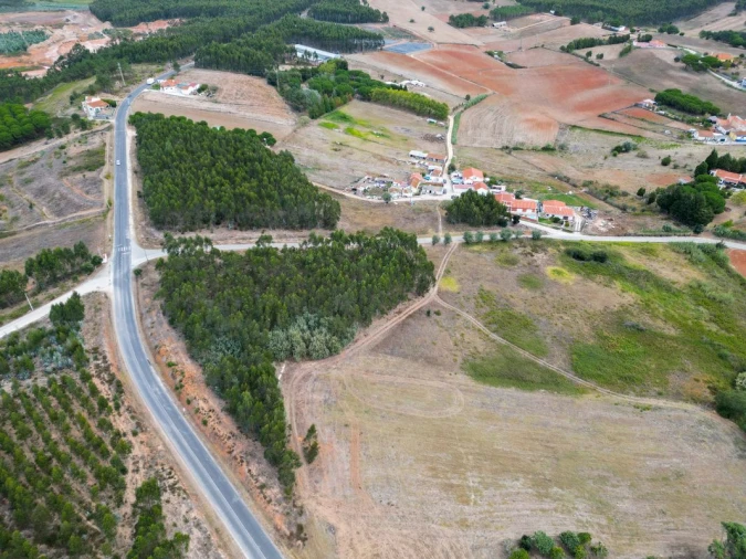 Terreno para Venda em Ramalhal Foto 3