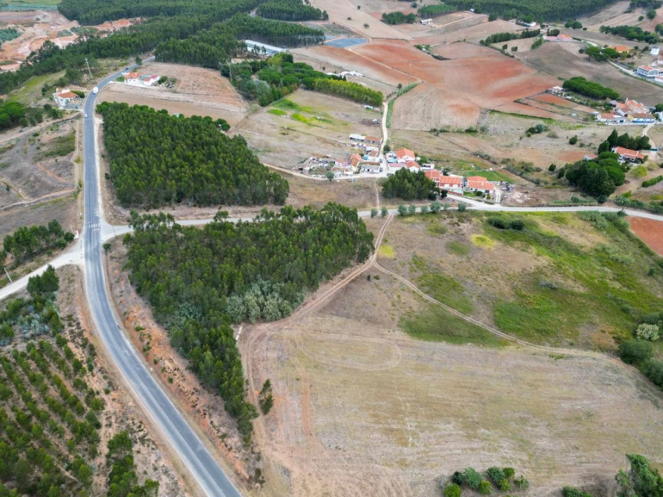 Terreno para Venda em Ramalhal Foto 2