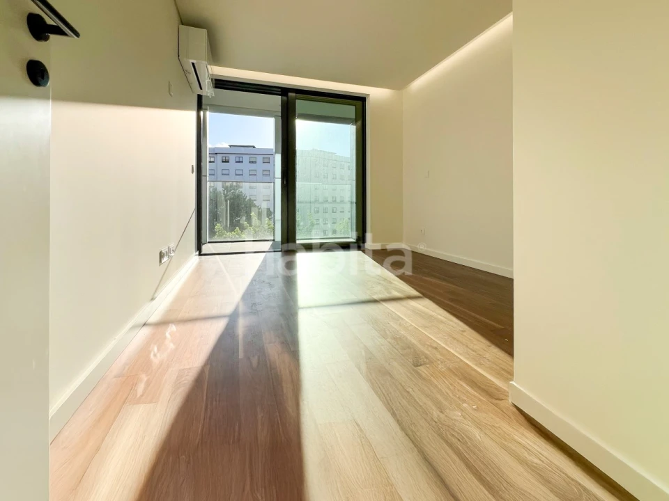 Apartamento T3 para Venda em Mafamude e Vilar do Paraíso Foto 6