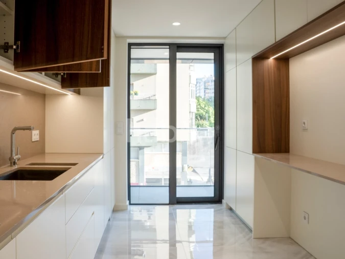 Apartamento T3 para Venda em Mafamude e Vilar do Paraíso Foto 21