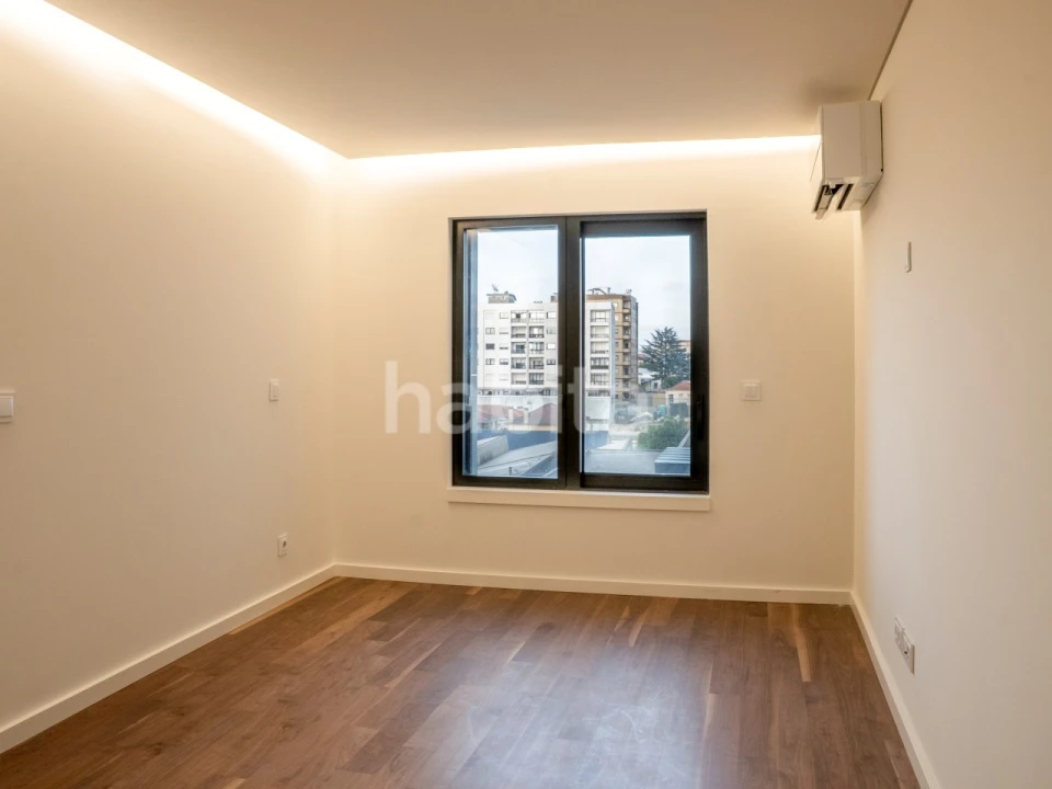 Apartamento T3 para Venda em Mafamude e Vilar do Paraíso Foto 20