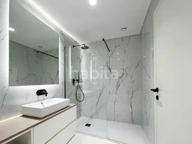 Apartamento T3 para Venda em Mafamude e Vilar do Paraíso Foto 11