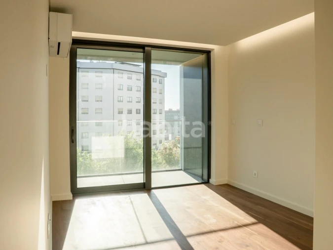 Apartamento T3 para Venda em Mafamude e Vilar do Paraíso Foto 17