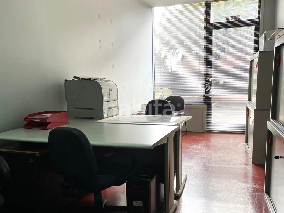 Escritório para Arrendamento em Lordelo do Ouro e Massarelos Foto 3