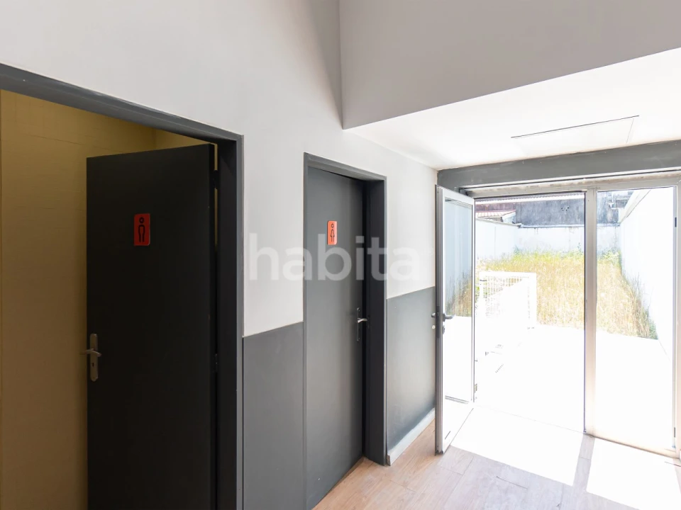 Loja para Venda em Lordelo do Ouro e Massarelos Foto 20