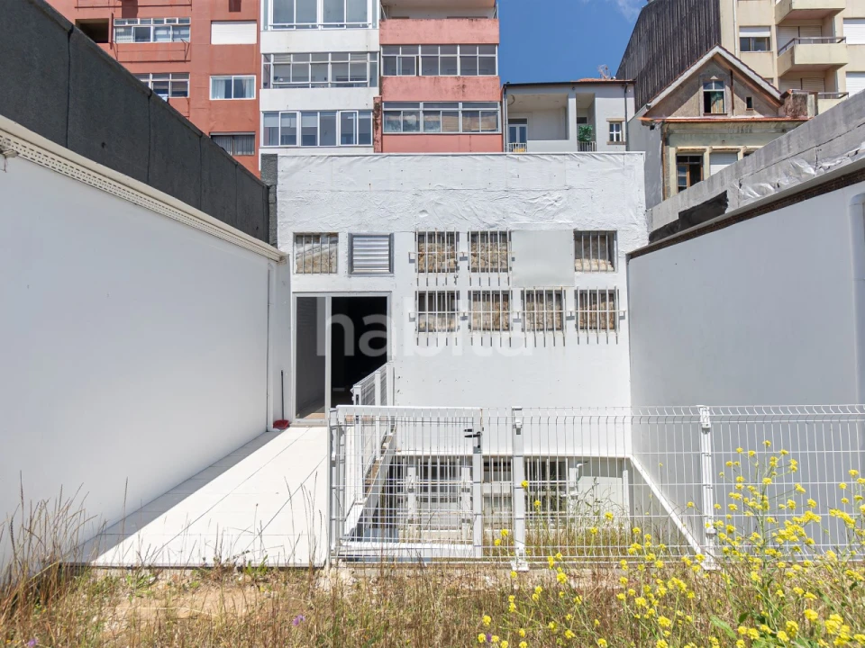 Loja para Venda em Lordelo do Ouro e Massarelos Foto 25