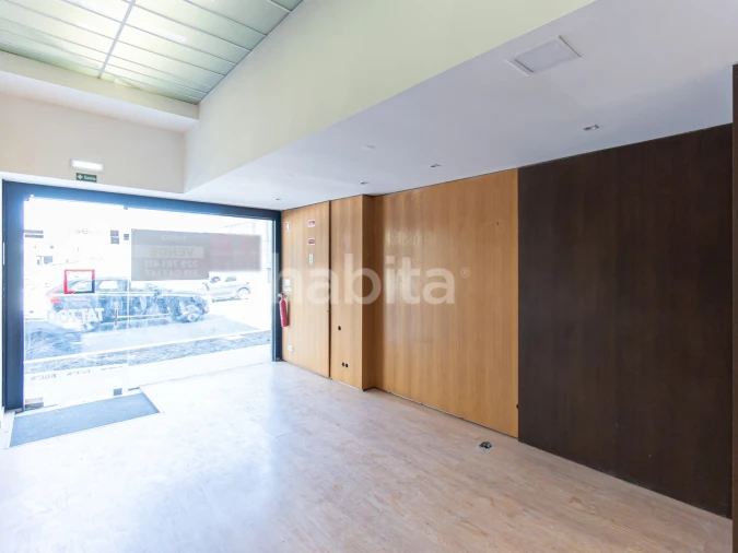 Loja para Venda em Lordelo do Ouro e Massarelos Foto 3