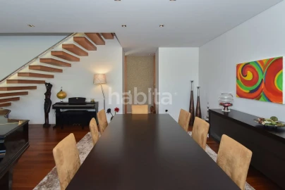 Moradia T4 para Venda em Gulpilhares e Valadares