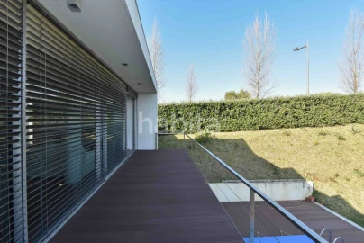 Moradia T4 para Venda em Gulpilhares e Valadares