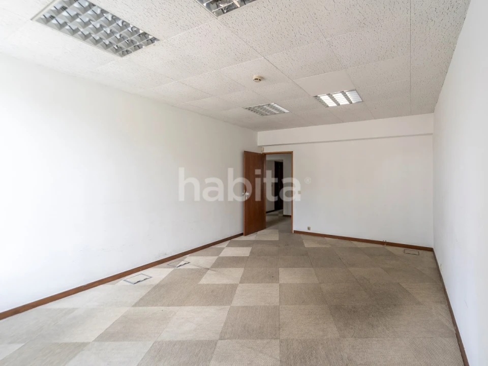 Escritório para Venda em Avenidas Novas Foto 32