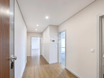 Apartamento T4 para Venda em Cedofeita, Santo Ildefonso, Sé, Miragaia, São Nicolau e Vitória